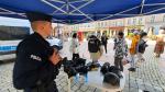 Policjanci zachęcali i oddawali krew na opolskim rynku 