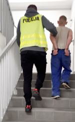 Pijani ukradli samochód, chwilę później doprowadzili do kolizji