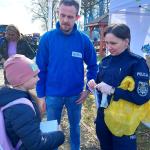 Policjanci przyłączyli się do sprzątania Turawy w ,,Światowy Dzień Wody"