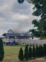 Pożar stodoły w gminie Niemodlin. Spłonął dach