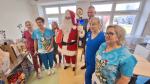 Dzieci przebywające w szpitalu spotkały Mikołaja! 