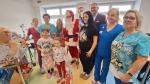 Dzieci przebywające w szpitalu spotkały Mikołaja! 