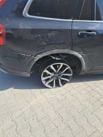 Obywatelskie zatrzymanie. Pijana kobieta jechała na samych felgach (WIDEO) 