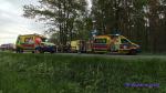 DK 45: Ambulans przewożący pacjenta rozbił się na drzewie