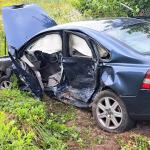 Wypadek na DK42 w Bukowie w powiecie namysłowskim.  Trzy osoby w szpitalu 