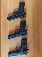  Strzelał z wiatrówki do samochodu na parkingu