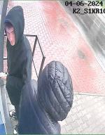 Poszukiwany przez policję. Czy znasz tego mężczyznę? 