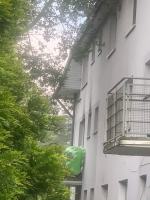 Pożar mieszkania w Opolu - strażakom udało się uratować dwa psy 