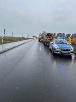 Wypadek na DW454: kierowca potrącił pracownika koszącego trawę