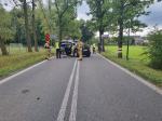 Czołowe zderzenie dostawczaka z osobówką w Ligocie Prószkowskiej - dwie osoby poszkodowane
