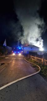 Pożar poddasza domu w Kielczy. Strażacy apelują