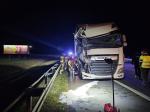 Zderzenie dwóch ciężarówek na autostradzie A4