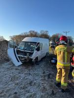 Wypadek na drodze w powiecie namysłowskim: dwie osoby poszkodowane 
