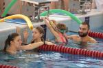 Święty Mikołaj na zawodach pływackich w "Akwarium"