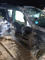 Dachowanie BMW na DK46 w Dąbrowie