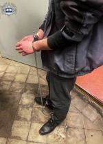 Ukradł karton wódki i staranował pracownika sklepu - nie uniknie odpowiedzialności