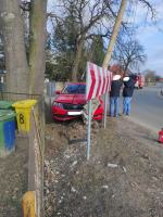 Ligota Książęca: Stracił panowanie nad autem i uderzył w słup