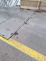 Nieodpowiedzialni kierowcy zniszczyli tymczasowy most w Głuchołazach