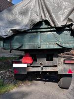 Ciągnik przewrócił się na bok w gminie Namysłów. Kierowca ukarany mandatem