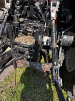 Ciągnik przewrócił się na bok w gminie Namysłów. Kierowca ukarany mandatem