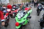 Motomikołaje znów przejechali przez Opole. Świąteczna parada motocyklistów na pl. Wolności