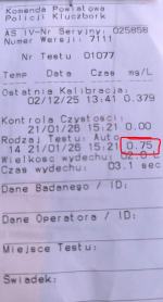 Nietrzeźwy przewrócił się na motorowerze