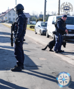 Policja wyjaśnia kulisy zbrodni w Kadłubie. Szeroko zakrojona obława i zatrzymanie 17-latka WIDEO
