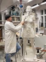 Pomnik Kory już w gipsie. Jak Wam się podoba?