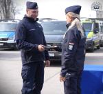 Specjalistyczne radiowozy do transportu psów służbowych trafiły do opolskiej Policji