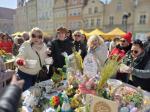 Jajecznica z tysięcy jaj, żurek i wspólne świętowanie. Wielkanocne śniadanie na Rynku