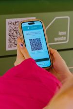 Ubraniomat pojawił się w Solarisie. Nowy sposób na oddanie niepotrzebnej odzieży