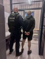 Pościg zakończony w polu. Trzy osoby zatrzymane po nocnej interwencji WIDEO