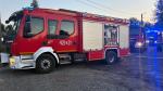 Pożar altany na terenie ogródków działkowych. Wcześniej doszło do eksplozji urządzenia