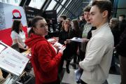 Ponad 70 wystawców na XIV Akademickich Targach Pracy na Politechnice Opolskiej - 20230329121615_foto_24opole_0215_39.jpg