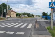 Wypadek dwóch osobówek w Dobrzeniu Wielkim. Jeden z pojazdów uderzył w ogrodzenie - 20250609203609_whatsapp-image-2025-06-06-at-11.12.47_1.jpg