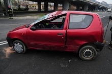 Dachowanie na rondzie w Opolu