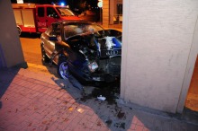 Pijany kierowca uderzył w filar