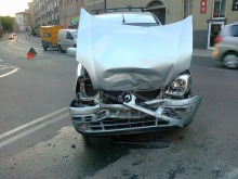 Kobieta na podwójnym gazie doprowadziła do zderzenia