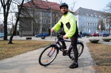 Rowerzysta na drodze może więcej