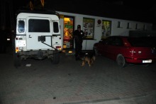 Włamali się do Żabki i ukradli wódkę