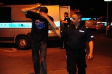 Włamali się do Żabki i ukradli wódkę