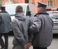 Okradli przechodnia. Jeden z napastników trafił do więzienia