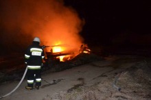 Pożar w Ciepielowicach - płonęły sterty drewna