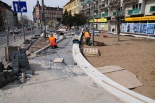 Fontanna przy placu Piłsudskiego wciąż niegotowa