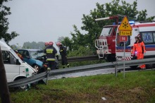 Wyprzedzał na skrzyżowaniu, doszło do czołowego zderzenia