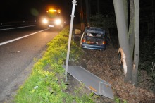 Chciała ominąć sarnę i wypadła z drogi