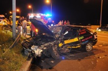 Wjechała na czerwonym świetle, uszkodziła trzy pojazdy