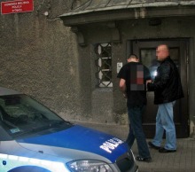 Próbowali okraść samochód, zatrzymała ich policja