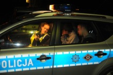 Pijani nastolatkowie szarżowali samochodem, uszkodzili dwa auta