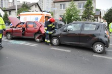 Wypadek na Zaodrzu, dwie osoby trafiły do szpitala